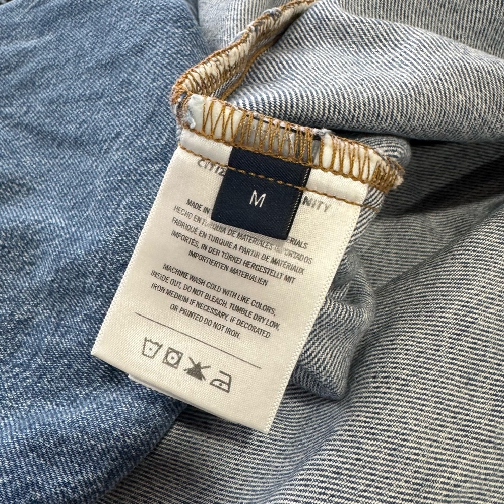 Citizens Of Humanity Ari Denim Relaxed Fit Button Up Shirt in Dweller Medium - Picture 7 of 10